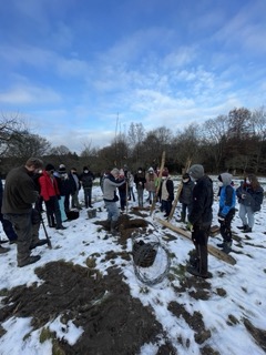 2021-12-09-Obstbaeum-pflanzen-Klasse-7-8 (8)