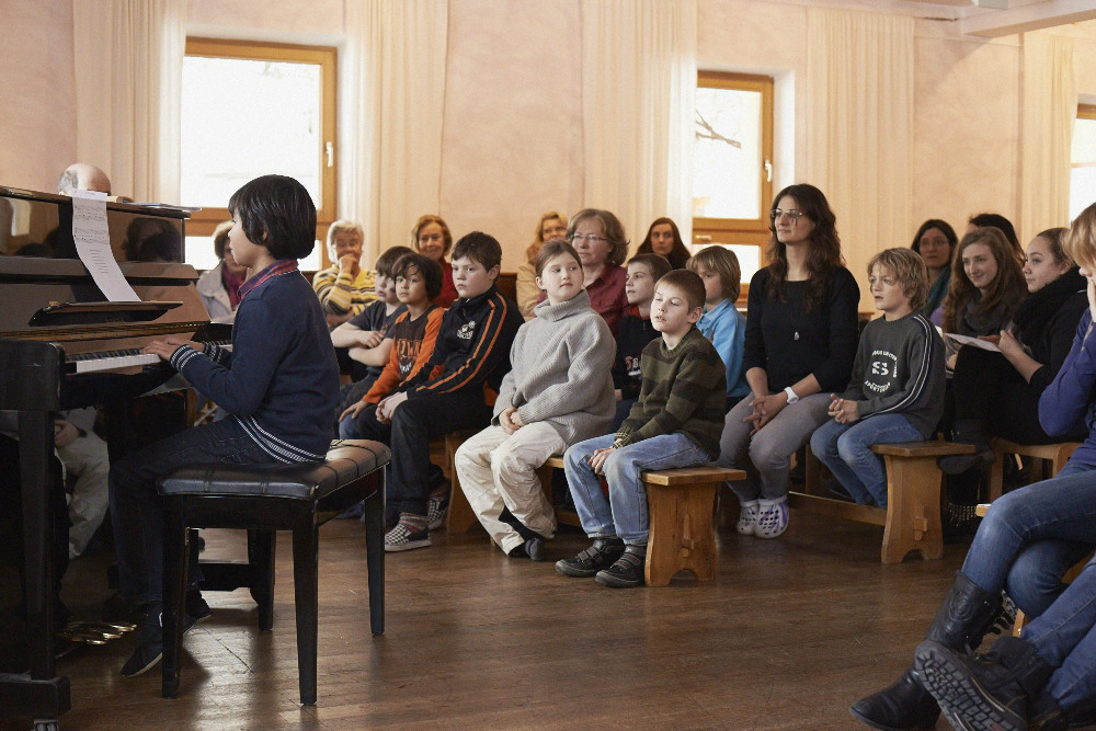 Freie-Schule-Kierspe-Klavierkonzert-1403130029