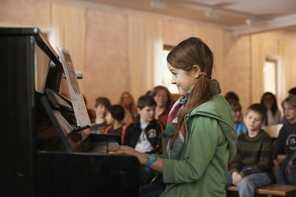 Freie-Schule-Kierspe-Klavierkonzert-1403130091